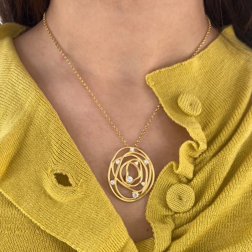 Collar IPPOCAMPO plata bañada en oro hilos enredados con circonitas. IPEL323