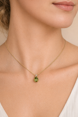 Gargantilla SATERRA oro con peridoto y diamantes.