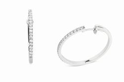 Pendientes aros de oro y diamantes.