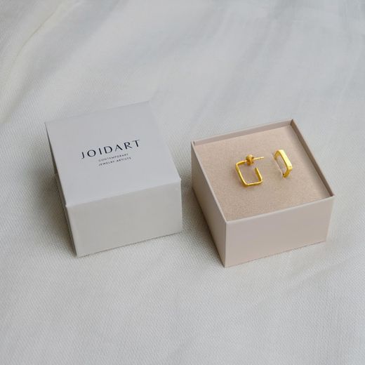 Pendientes JOIDART dorados pequeños LIGNIS estrechos. J3421AR043200