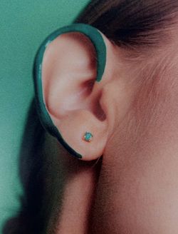 Pendientes LECARRÉ mini oro esmeraldas. GB168ES-00
